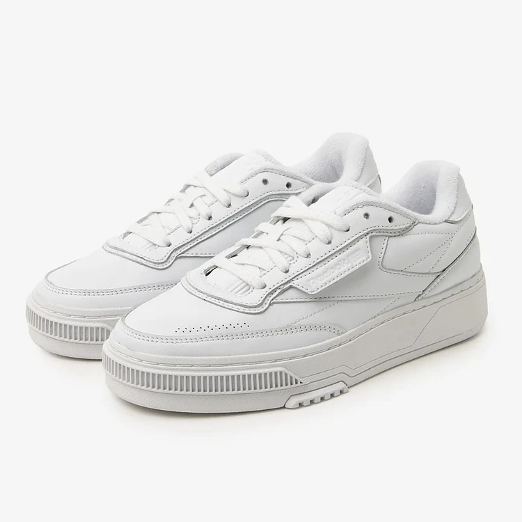 リーボック　厚底スニーカー　フットウェアホワイト