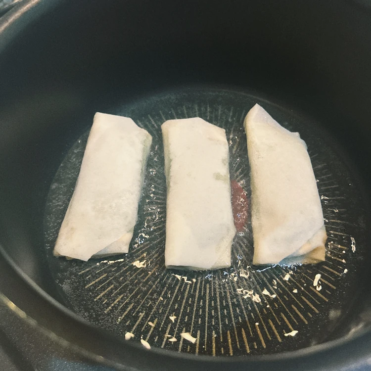 長谷川あかりさんレシピ"豆腐と塩昆布の春巻き"