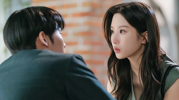 あいつは黒炎竜：チェ・ヒョヌクとムン・ガヨン