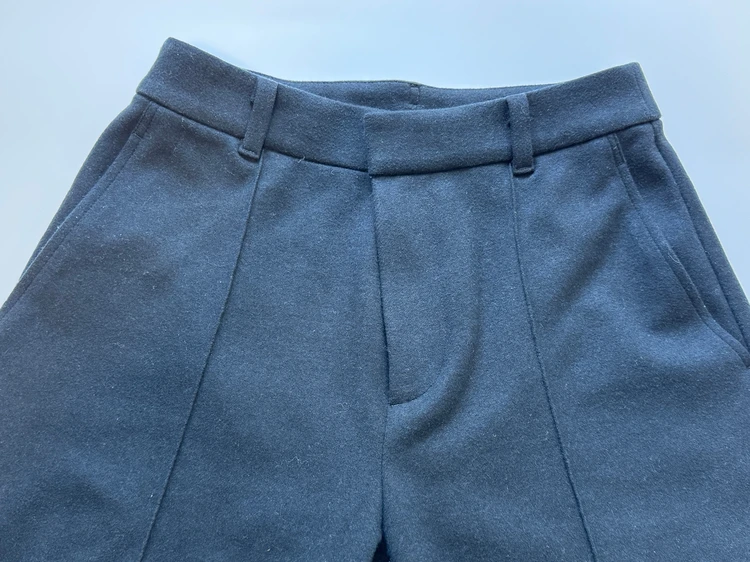 UNIQLOブラッシュドジャージーワイドパンツ、ベルトループ付きの写真