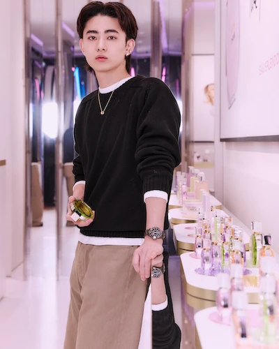 「シャネル チャンス オー スプランディド 特別イベント」を訪れた豊田裕大さん