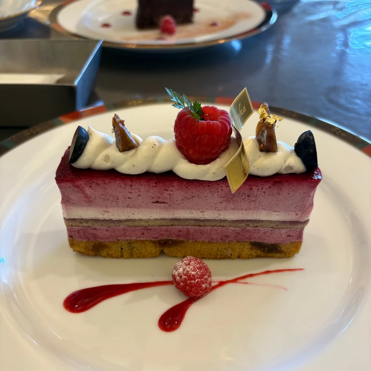 【熱海】美術館内でいただく、鎧塚俊彦氏プロデュースのスイーツ_8