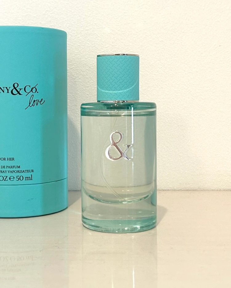 凛とした上品さをまとう、ティファニー「Tiffany & Love Eau de Parfum for Her」 #愛用香水_1_1
