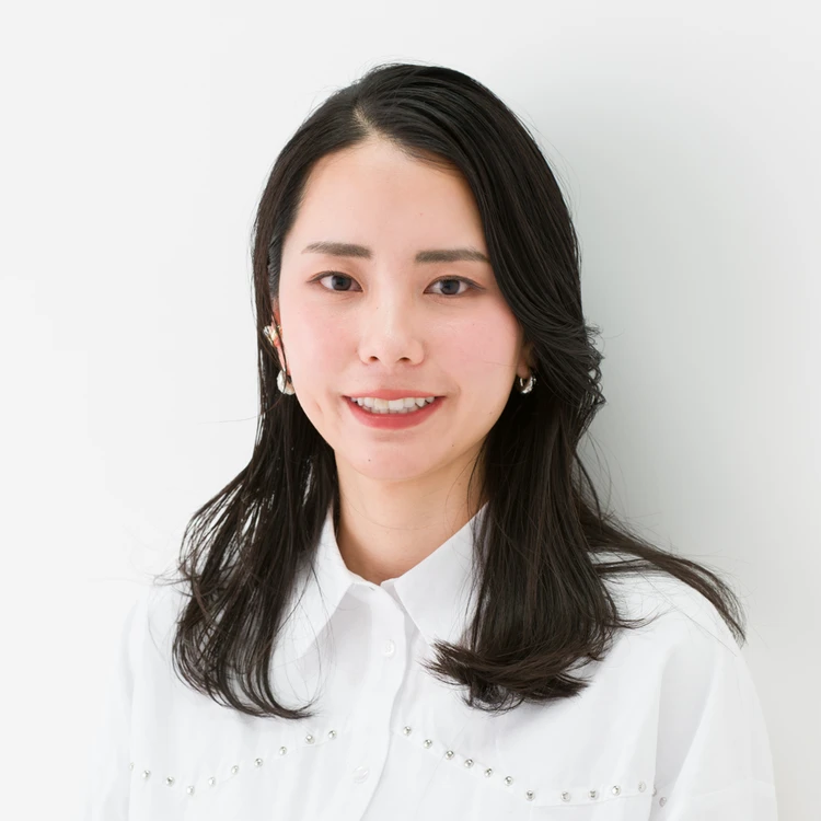 山田里紗