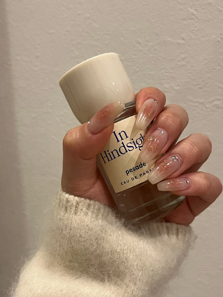 【ジェルネイル】冬の手元があか抜ける、ニュアンスピンクのチークネイルに挑戦！_1