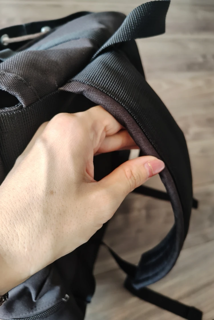 カジュアルになりすぎない！きれいめスタイルの通勤リュック、コーデを紹介！_2_1