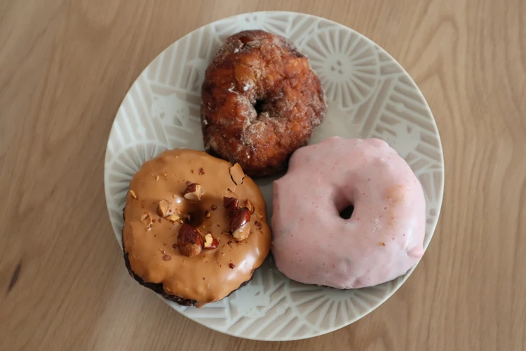 I'm donut ？　アイム　ドーナツ　グルテンフリー　渋谷　表参道　オープン　6月　29日　アイムフリー？　オリジナル　いちご　チョコレート　キャラメル　ナッツ