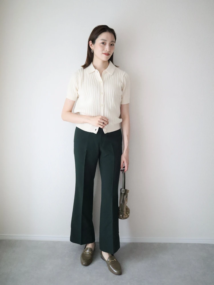 30代　ローファー　コーデ　おすすめ　秋　カーキ　ビットローファー　エナメル　晴雨兼用　雨　レインシューズ　フラットシューズ　通勤　お仕事