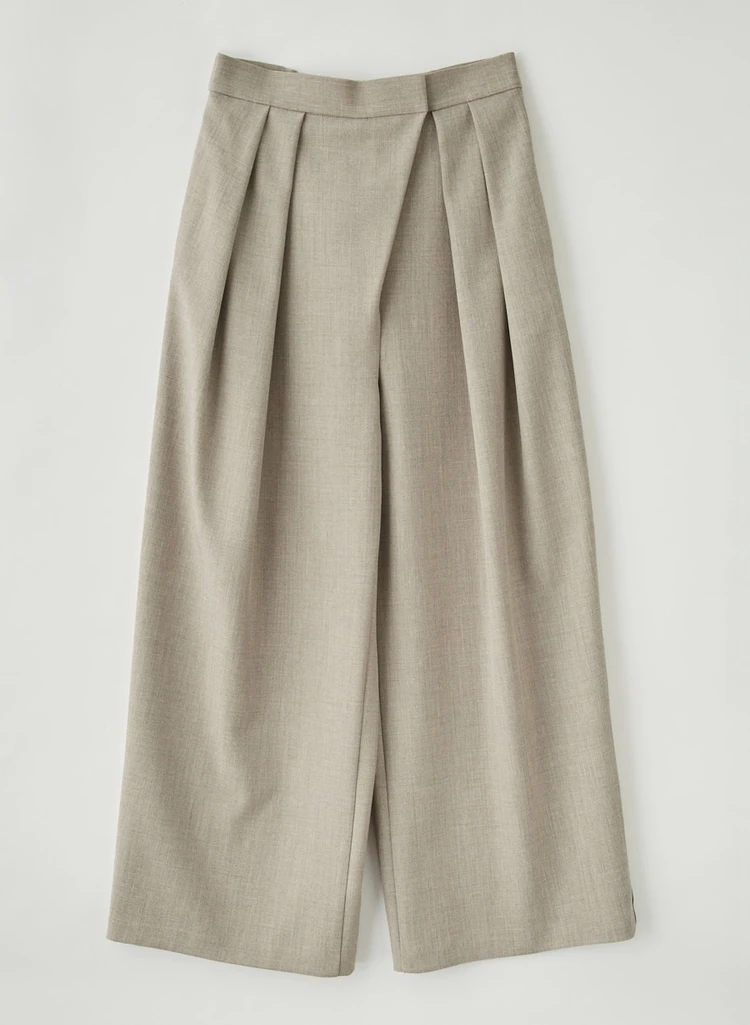 ルーニィ　ラインアクセントワイドパンツ　￥22000