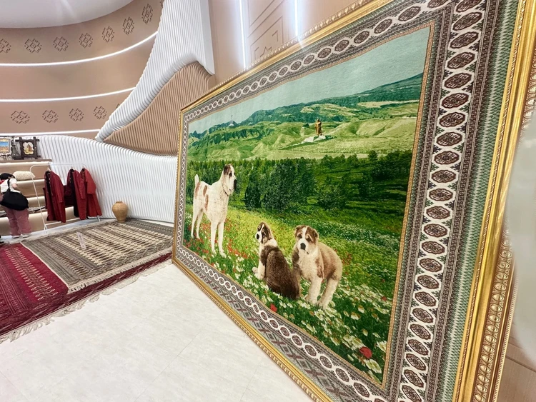 トルクメニスタン展示