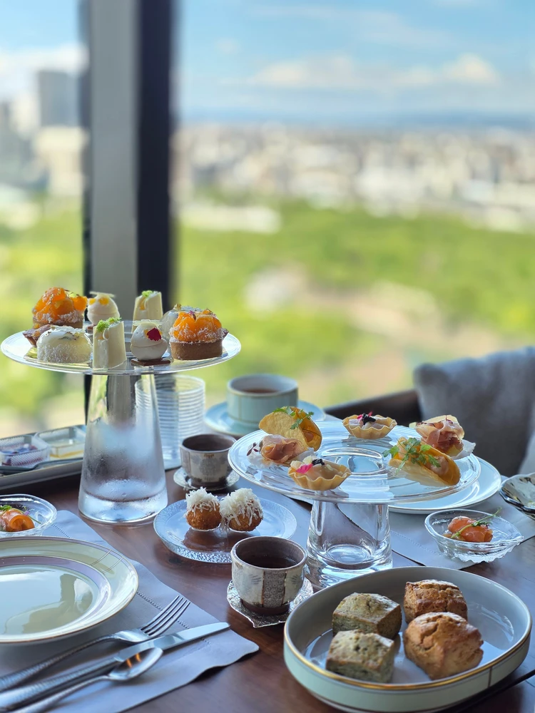 【パティーナ大阪】大阪城を一望できる贅沢ティータイム_5