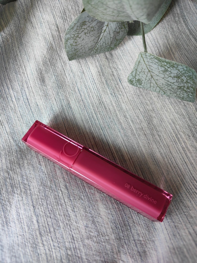 rom&nd「デュイフルウォーターティント 08 ベリーディヴァイン」