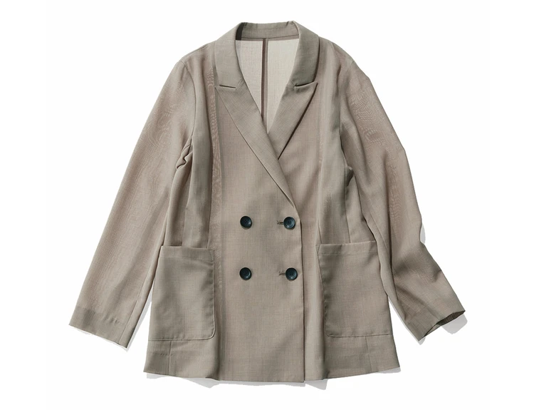 エムセブンデイズ ダブルブレスト シアージャケット ¥25,300　BEIGE