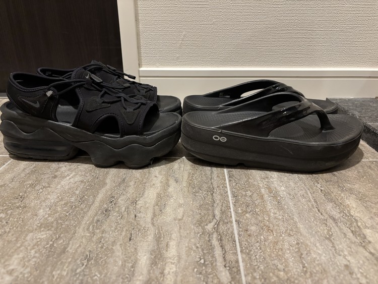 厚底OOFOSがちょっとしたお出かけに便利＆疲れ知らず　Nikeの厚底サンダルと比較してみた_7