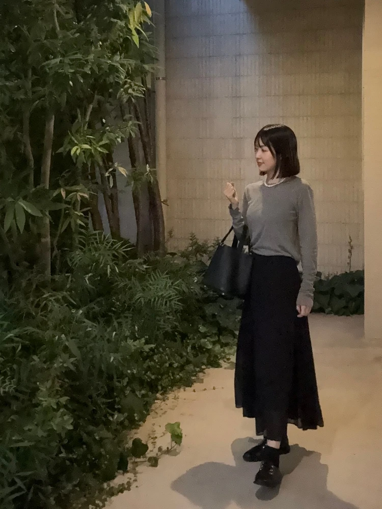 【GU】話題の「ソフトシアークルーネックT」が使える|着心地・透け感・コーデをレビュー_6_2