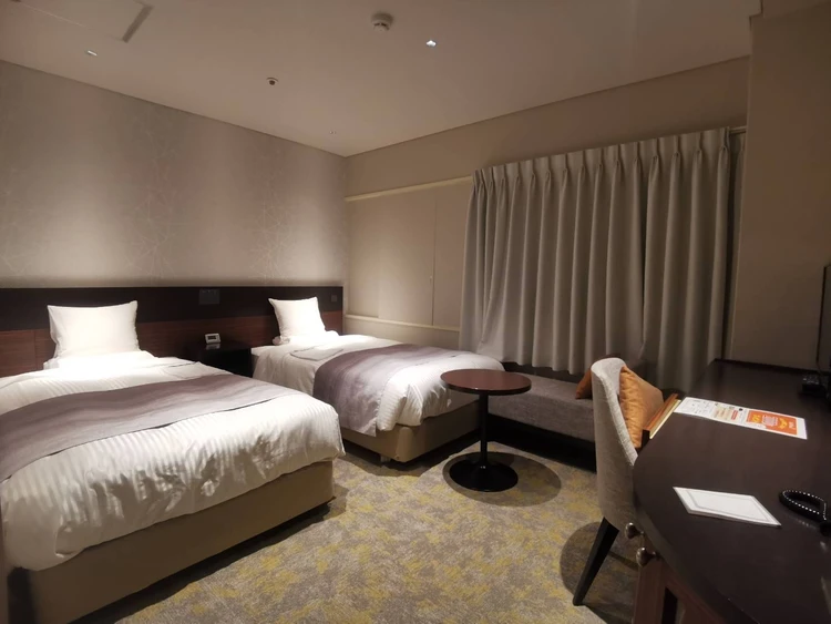 【新潟】朝から日本酒いっちゃう!?地酒飲み比べができるアートホテル【宵酔探訪】_2_2