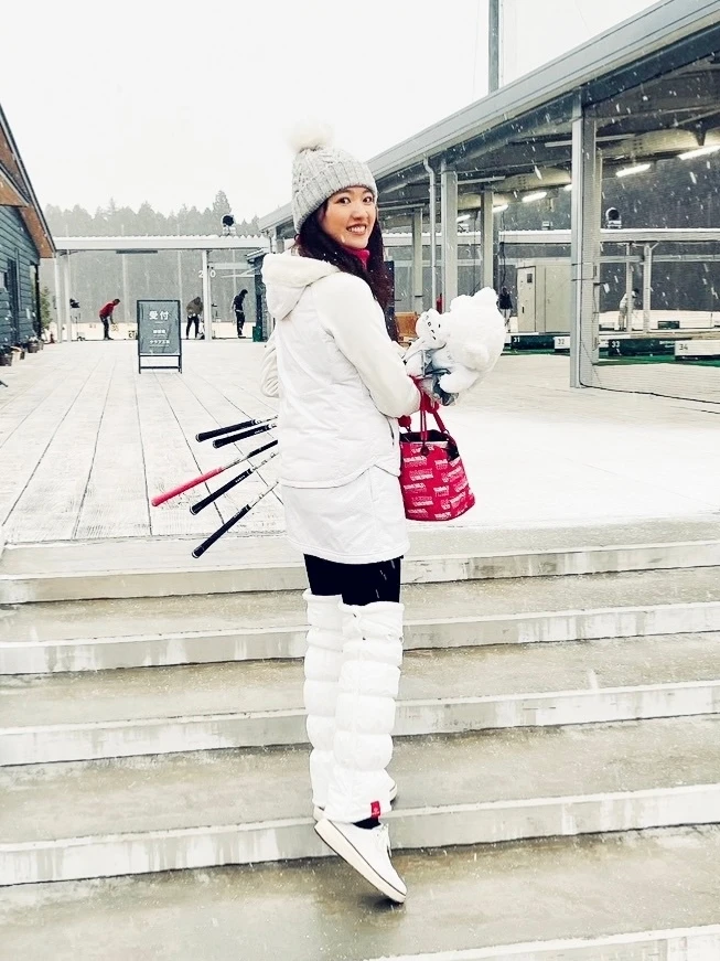 【ゴルフ冬コーデ】雪降る極寒のラウンドを乗り切る！UNIQLO・GAPなどプチプラアイテムが大活躍！_5