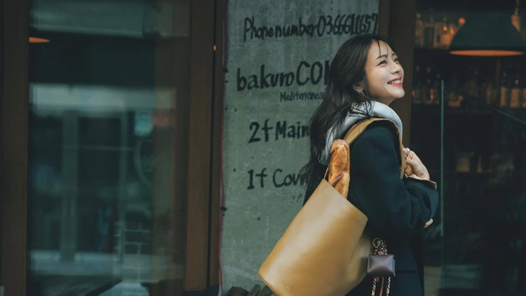 【ビッグバッグコーデ】スタイリッシュに決めたい日、ワンショルダーを投入！【BAILA今日のコーデ】