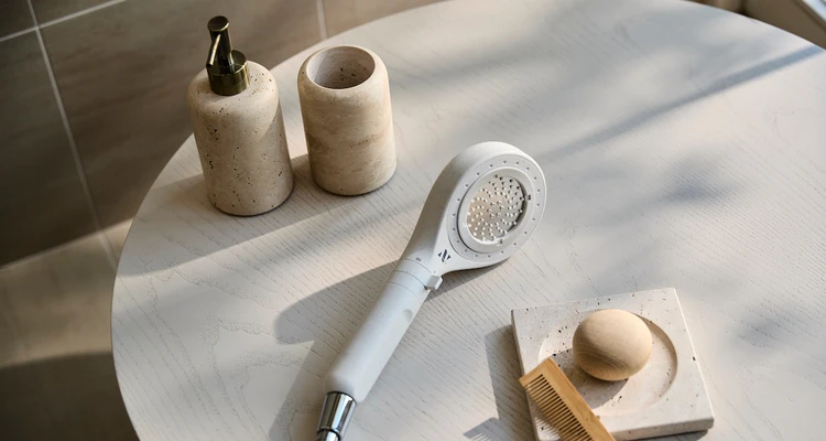 【Noend（ノーエンド）】スキンケアより先に見直すべきは「水質ケア」。塩素除去率99%のシャワーヘッドに新色登場