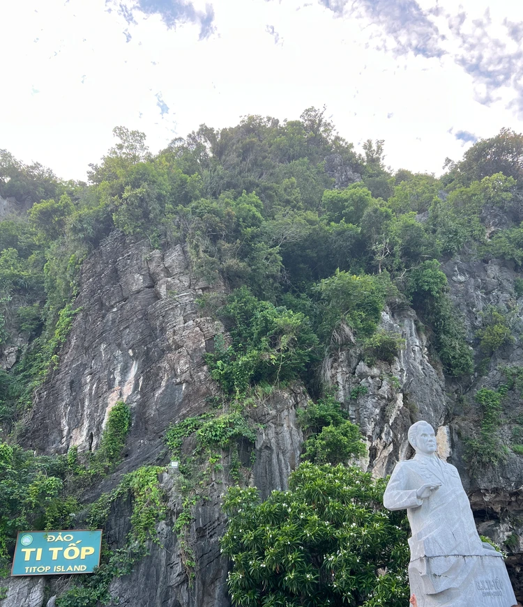 ティートップ島