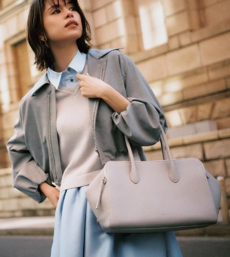 ヴァジック、ケイト・スペード ニューヨーク…理想形「7万円台」までの通勤バッグ4選