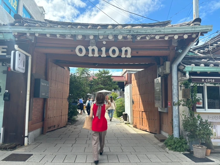 onionカフェ　安国onion 韓国カフェ　韓国カフェ巡り　女子旅韓国　ベーカリーカフェ　韓国旅　旅行部　旅行　韓国旅行　韓国グルメ　韓国カフェ情報