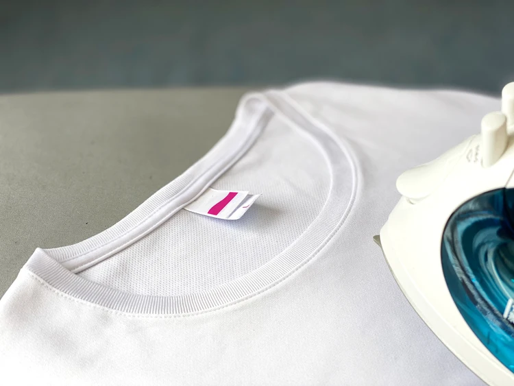 【プロ直伝対策】Tシャツの「シワ」を伸ばせる裏技からおすすめアイテム