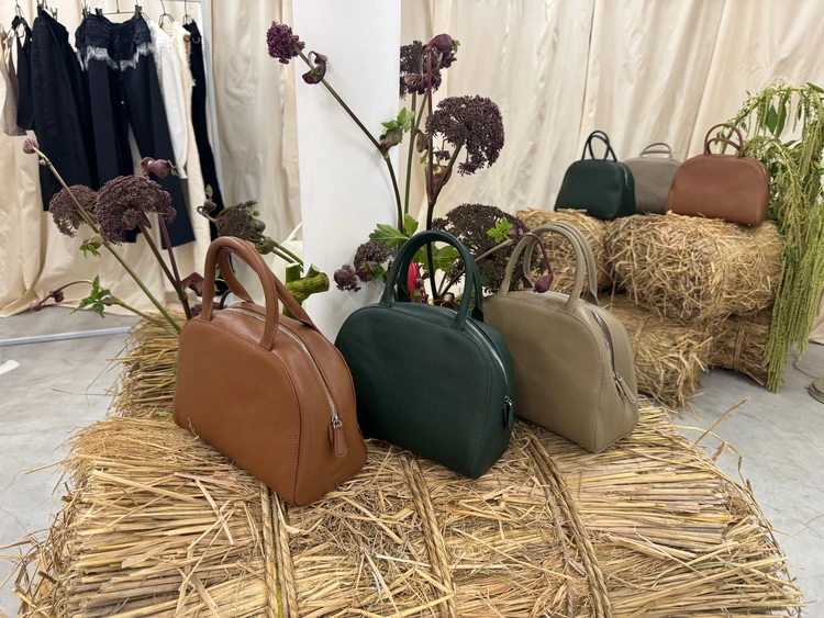 モアージュ　バッグ