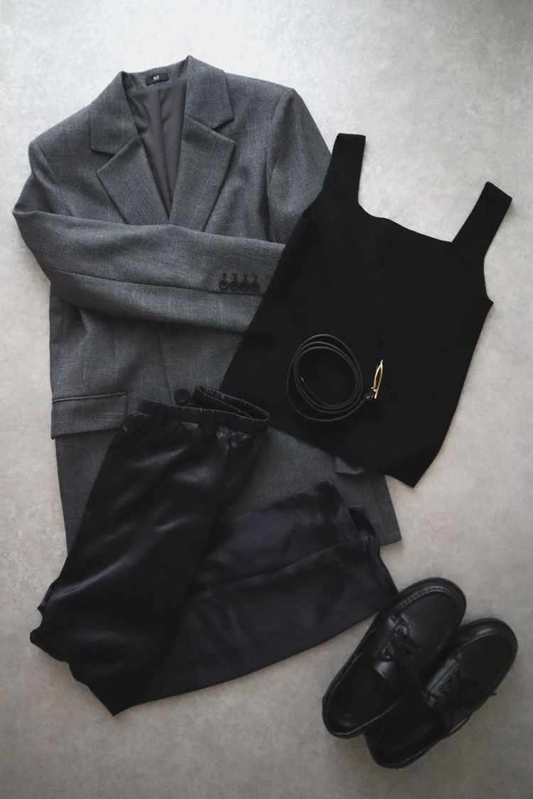 ユニクロ　UNIQLO　プラステ　PLST　お呼ばれ服　オケージョン　コーデ　コスパ　ブランド　30代　おすすめ