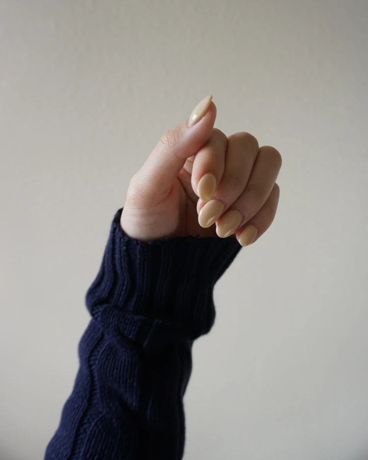 春は「クリーム色のぽってりネイル」がしたくなる気分！_3