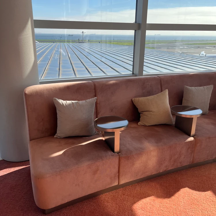 10月1日オープン！羽田空港第2ターミナルに新ラウンジ「Lounge Us」レポート！場所・対象カード・内部を詳しく紹介_4_2