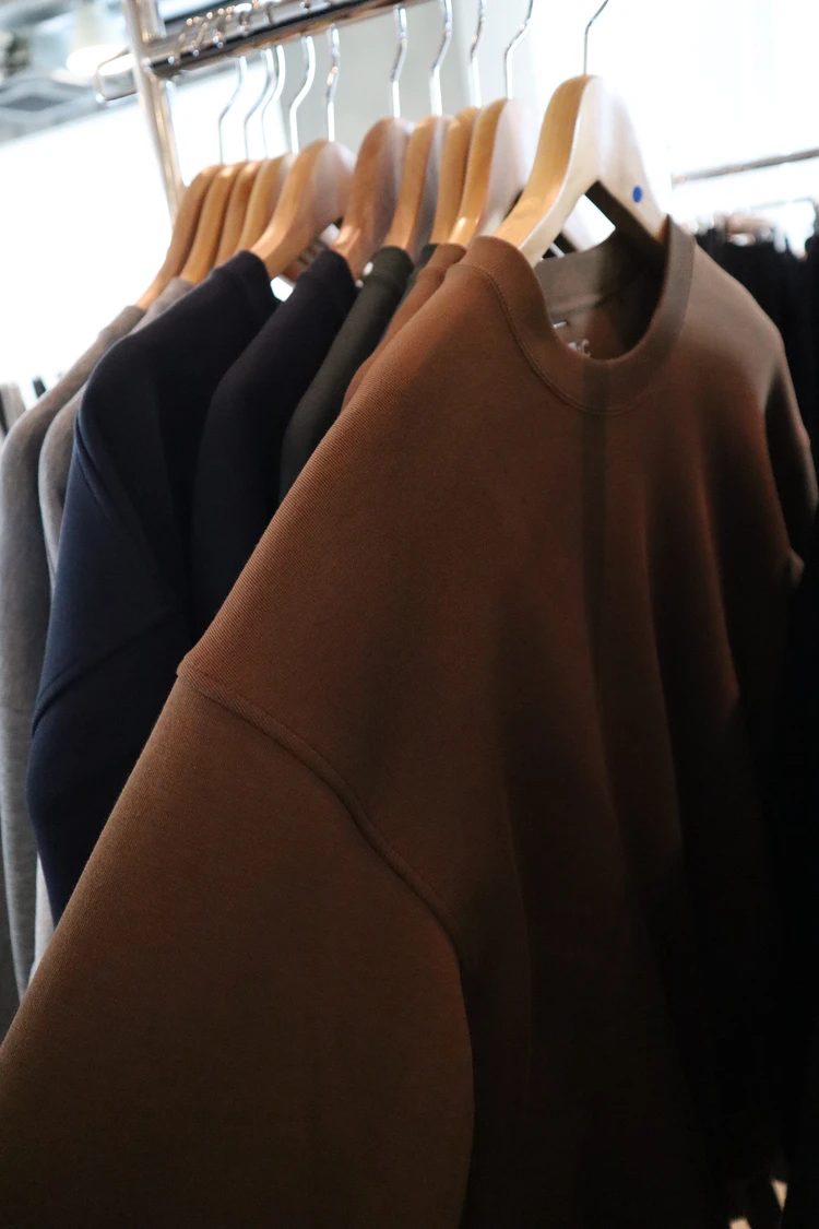 UNIQLO : C ユニクロ シー コラボ 2025 秋冬 コレクション 9月 5日 発売 オーバーサイズ スウェット シャツ 新色