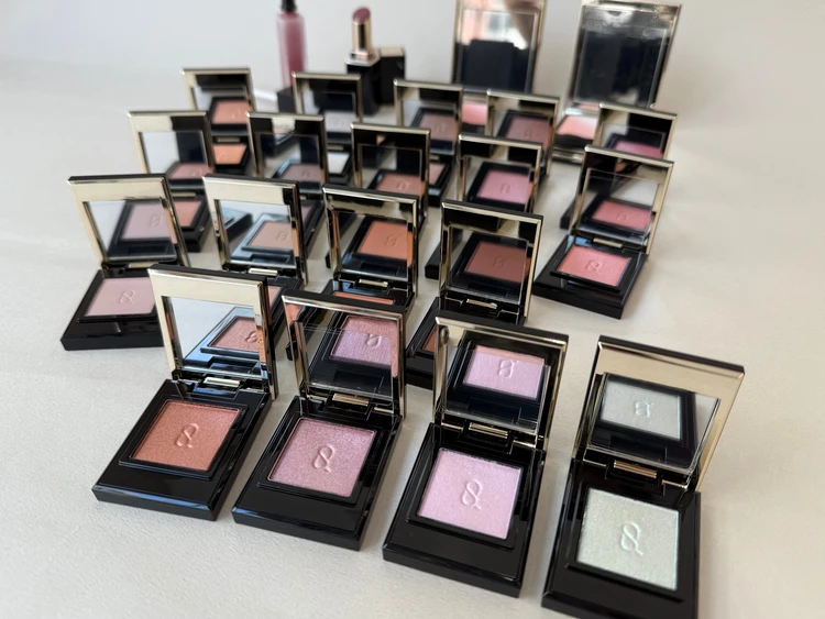 【SUQQU】2025秋 新作アイシャドウ 「モノルックアイズ」｜ブルベ冬おすすめ2色をご紹介_8_1