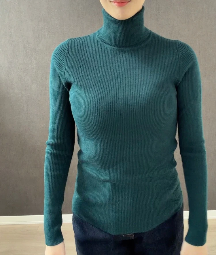 【ユニクロ】メリノリブタートルネックセーター