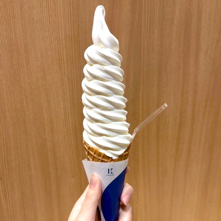 【新千歳空港ソフトクリーム総選挙1位!】きのとや『極上牛乳ソフト』を実食♡_1