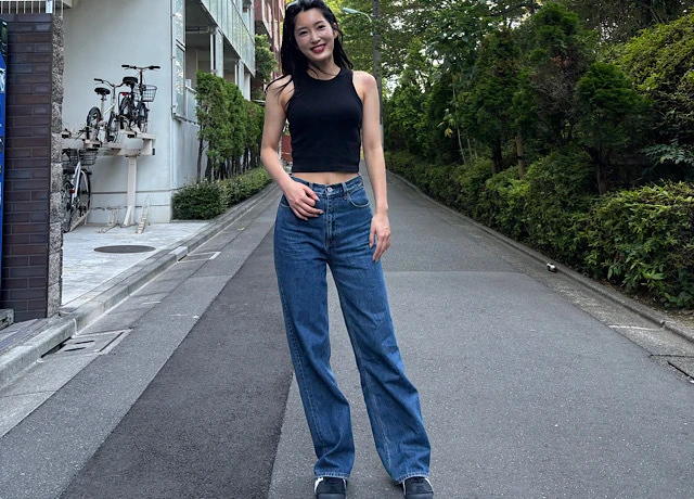 アメスリとデニムを着こなすアラサー女性