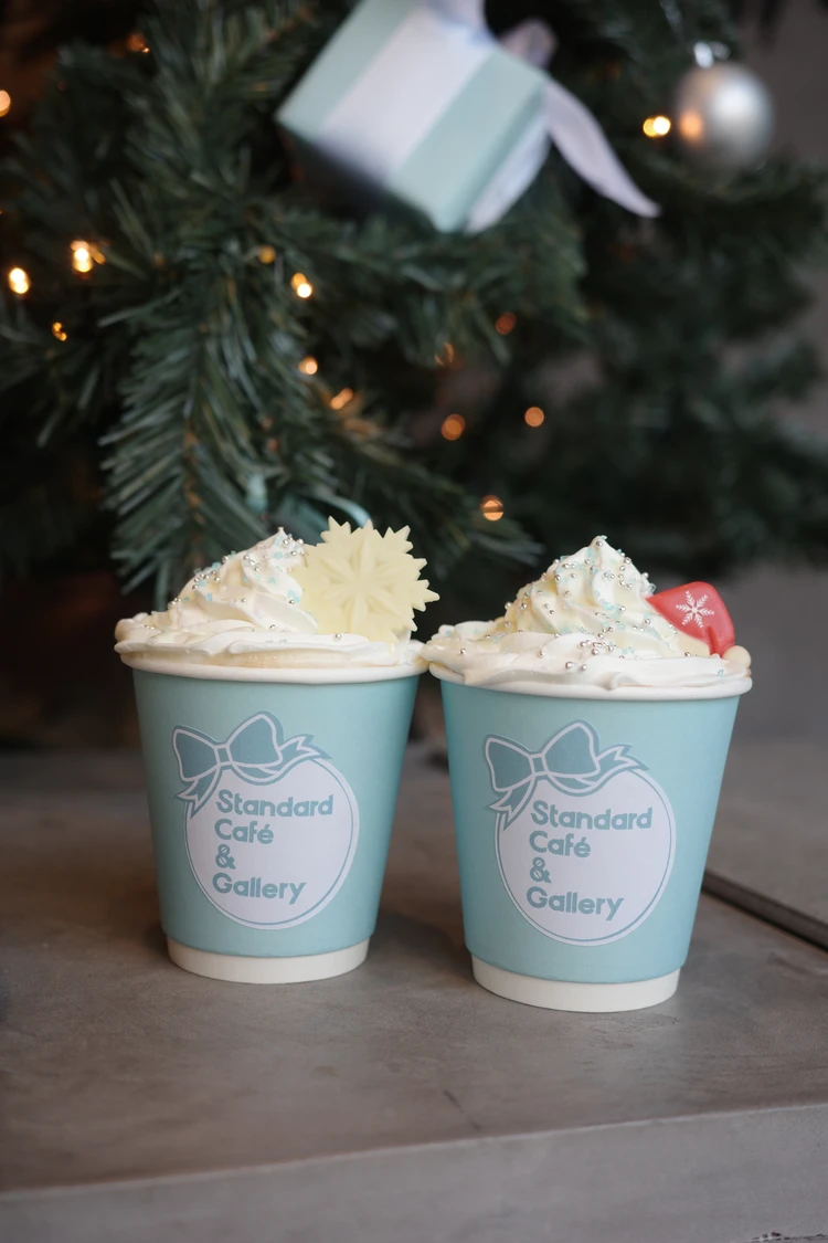 standard cafe & gallery（服部緑地公園）でいただいたドリンクと焼き菓子