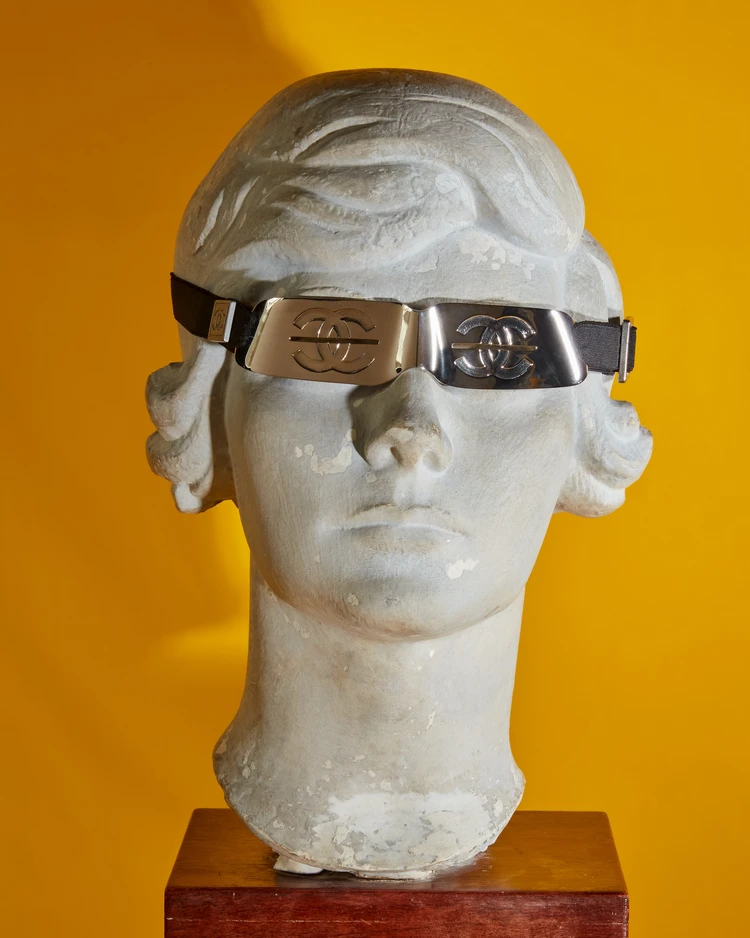 FUGUE FOR 31 RUE CAMBON: ROE ETHRIDGE AT CHANEL ARCHIVES