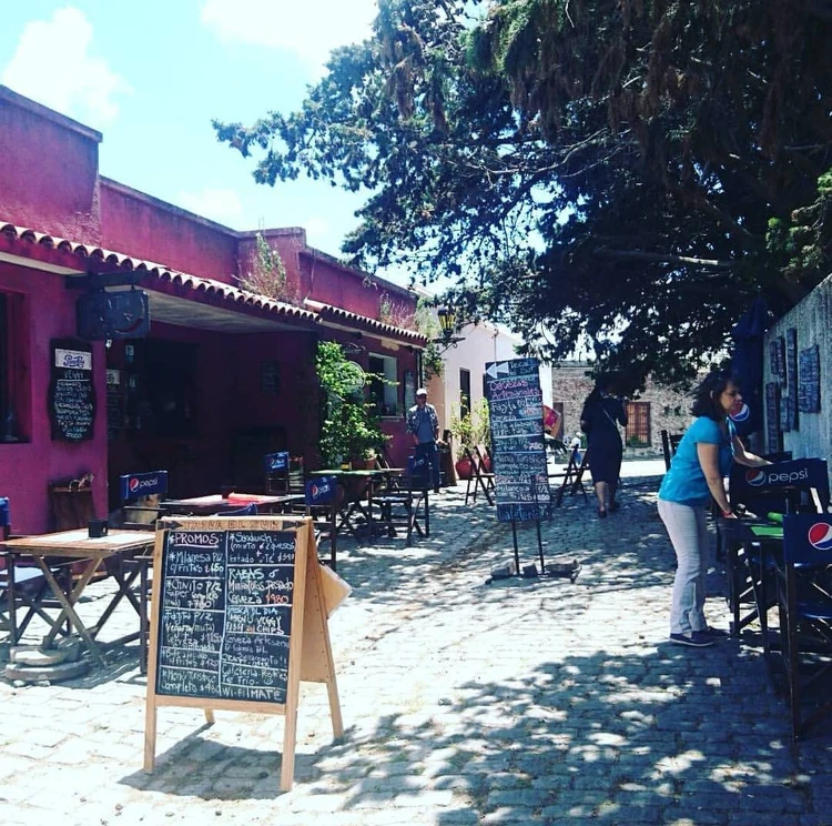 #カメラ部 街全体がキャンバス。ウルグアイの古都で見つけた「推しフォトスポット」_4