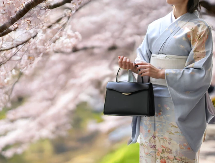 【皇室御用達】10万円以下で買える!?日本の職人技が光る上質バッグ【傳濱野】_6