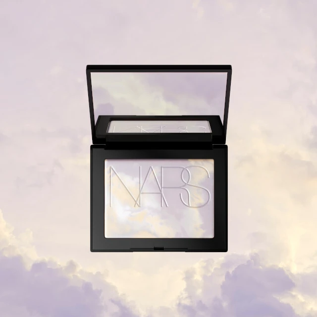 NARS ライトリフレクティング プリズマティックパウダー