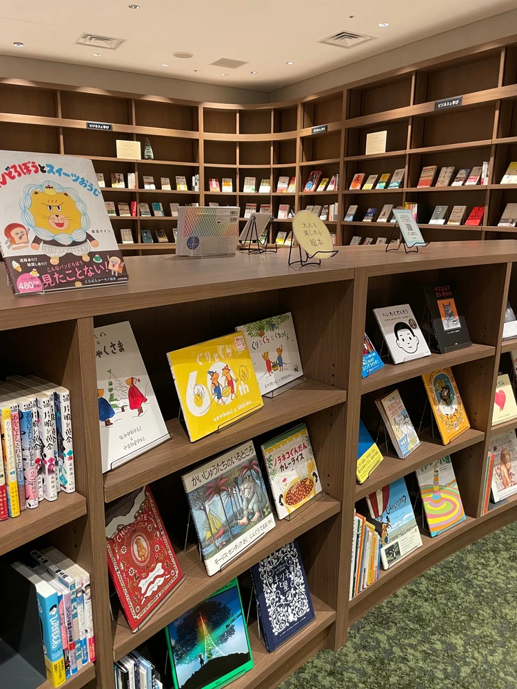 【作業カフェとしても】本好きのひとり時間におすすめの「Book Lounge Kable」_11