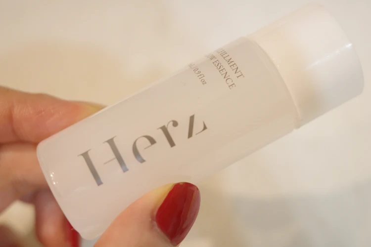 【Herz skin】フルボ酸90％配合で話題！舟山久美子さんが本気で作った導入美容液に感動_6