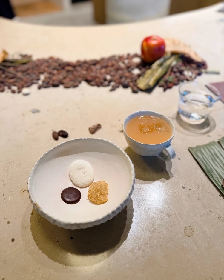 nib カカオ チョコレート専門店 東京カフェ 日本橋兜町 カウンター