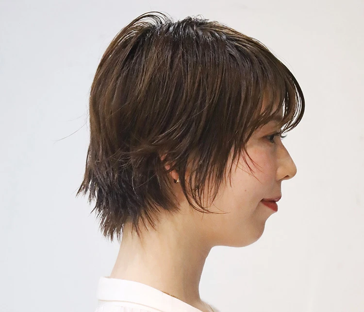 エアリーなマニッシュショートボブ　サイド