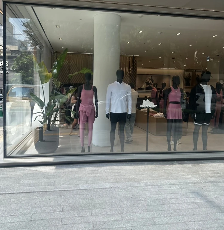 セレブ愛用！韓国Alo Yoga旗艦店レポ｜試着・購入品・店内レポ_2