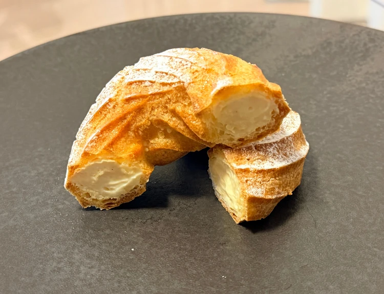 ビアードパパ期間限定カリふわ食感の「パリブレスト」を徹底レビュー|お芋クリーム版の味も紹介【クリスマスにも♡】_2