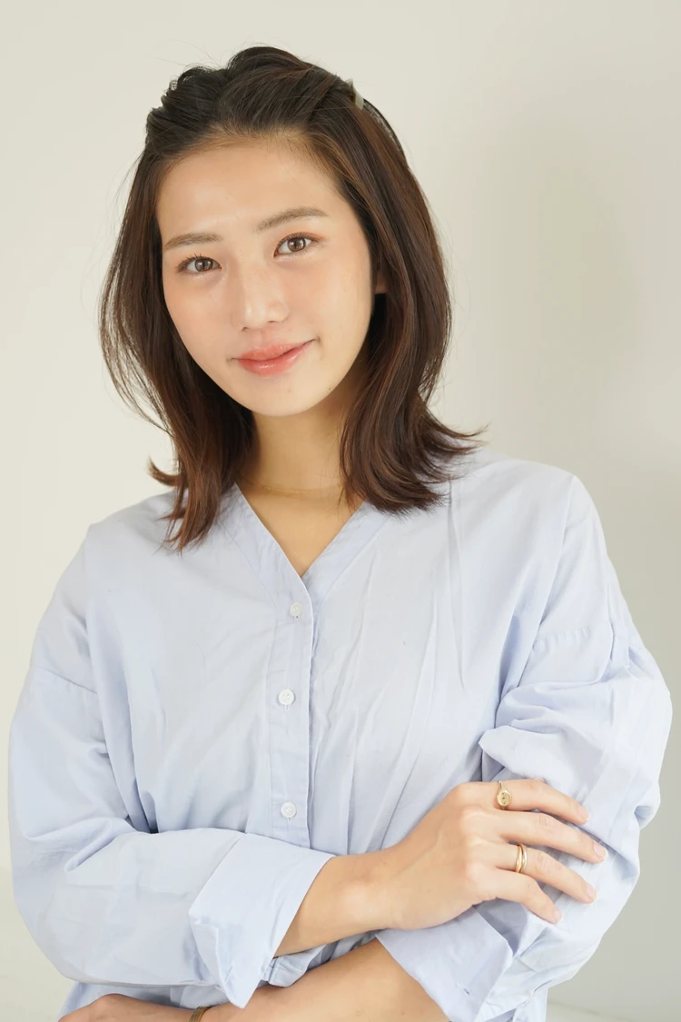 【2026年夏のうねり対策ヘアアレンジ】すっきり好印象! 簡単顔まわりアップ