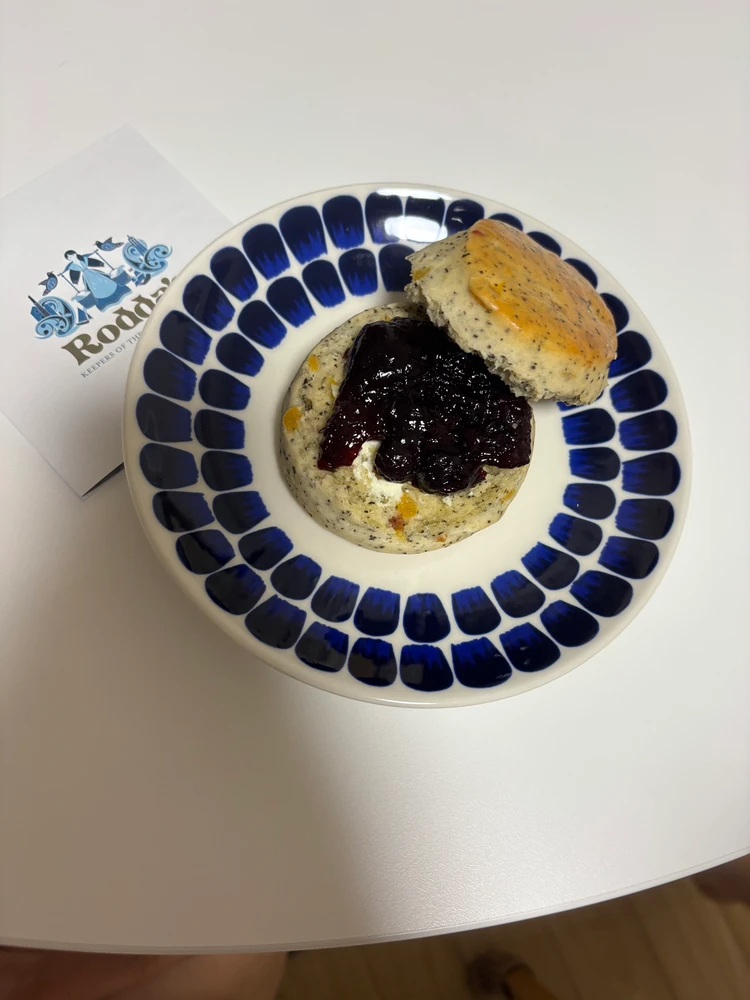 RODDA’S、ロダス、スコーン、クロテッドクリーム、手土産、2000円以下ギフト、プチギフト、おしゃれ手土産、紅茶、おうちカフェ、スイーツギフト、デパ地下ギフト
