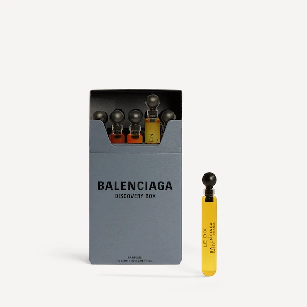 バレンシアガ ディスカバリー ボ ックス